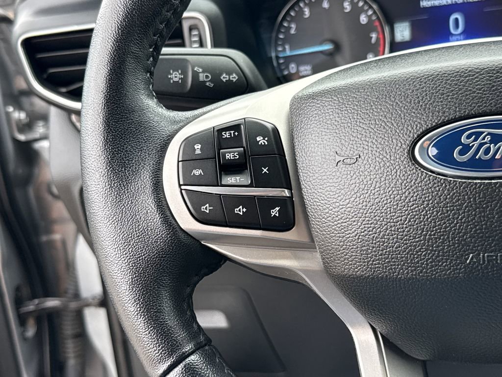 Used 2023 Ford Explorer Limited w/ Equipment Group 301A image 15