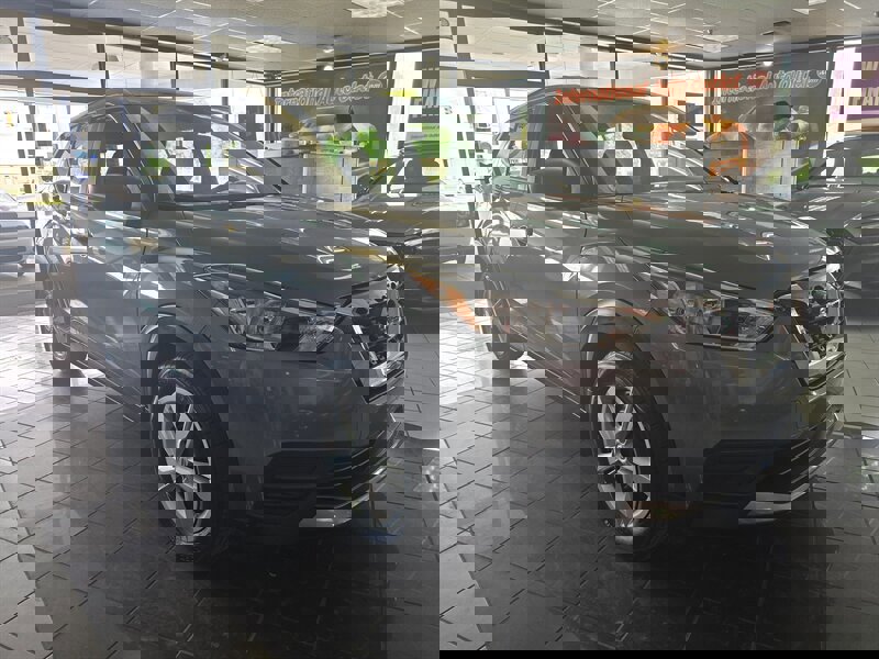 Used 2020 Nissan Kicks S image 3