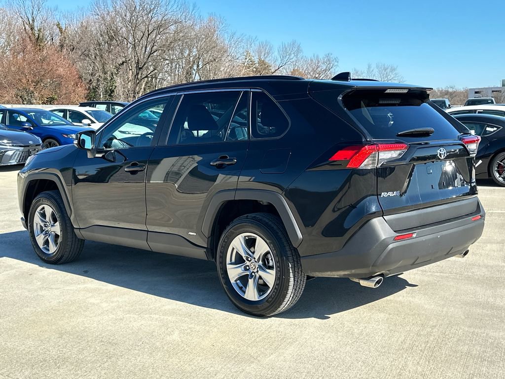 Used 2025 Toyota RAV4 XLE image 3
