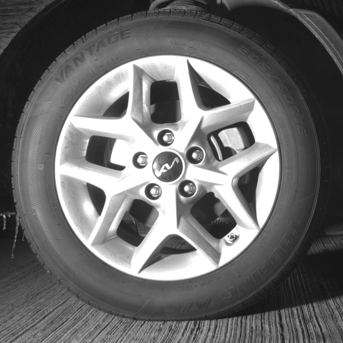 Used 2025 Kia Soul LX w/ LX Technology Package image 13