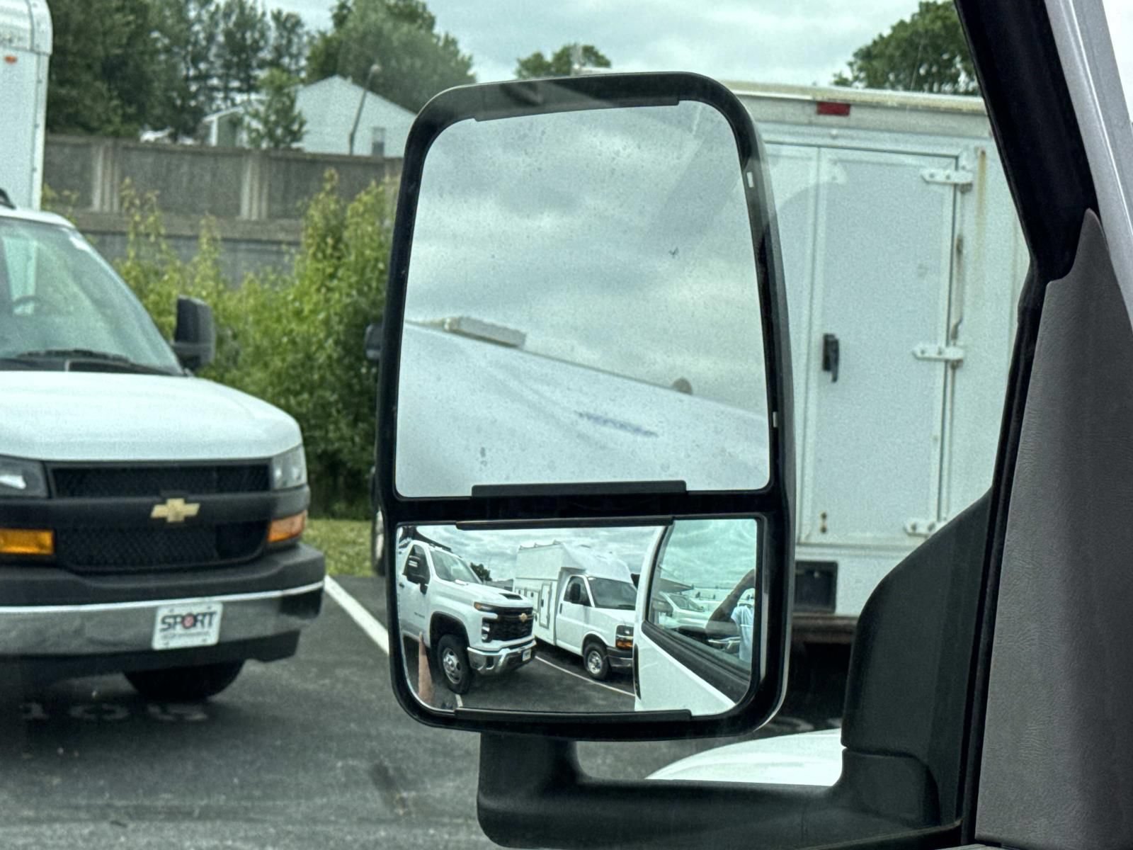 New 2026 Chevrolet Express 3500 w/ Power Convenience Package RWD image 15