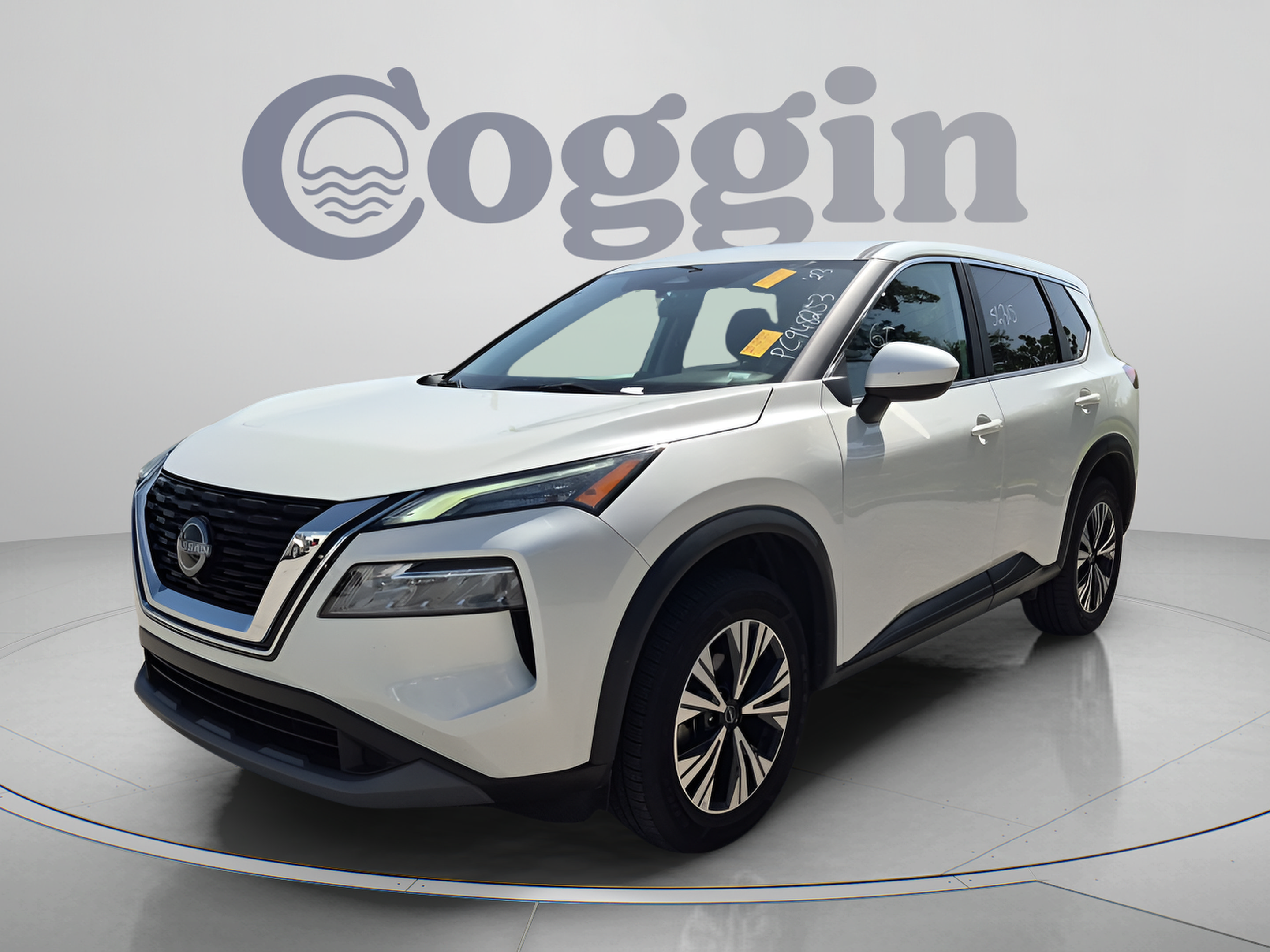 Used 2023 Nissan Rogue SV AWD/4WD image 2