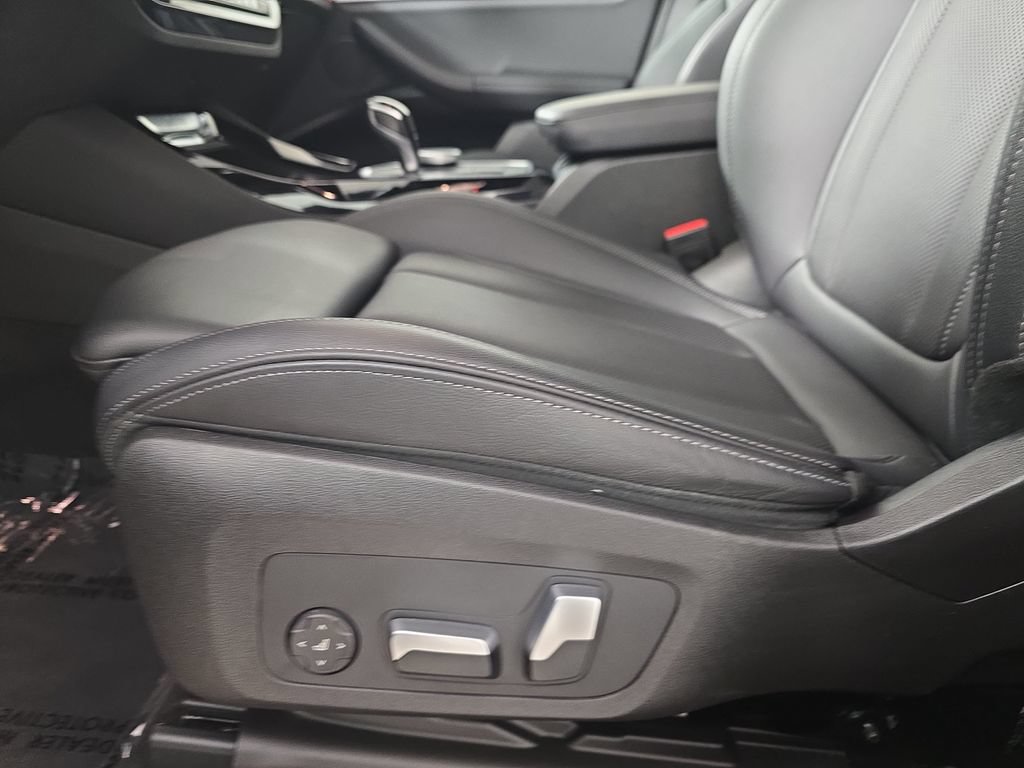 Used 2023 BMW X3 xDrive30i w/ M Sport Package AWD/4WD image 29
