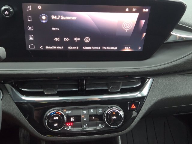 Used 2024 Buick Envista Sport Touring w/ Convenience I Package FWD image 27