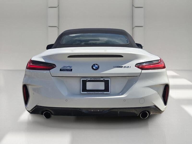 Used 2025 BMW Z4 sDrive30i RWD image 4