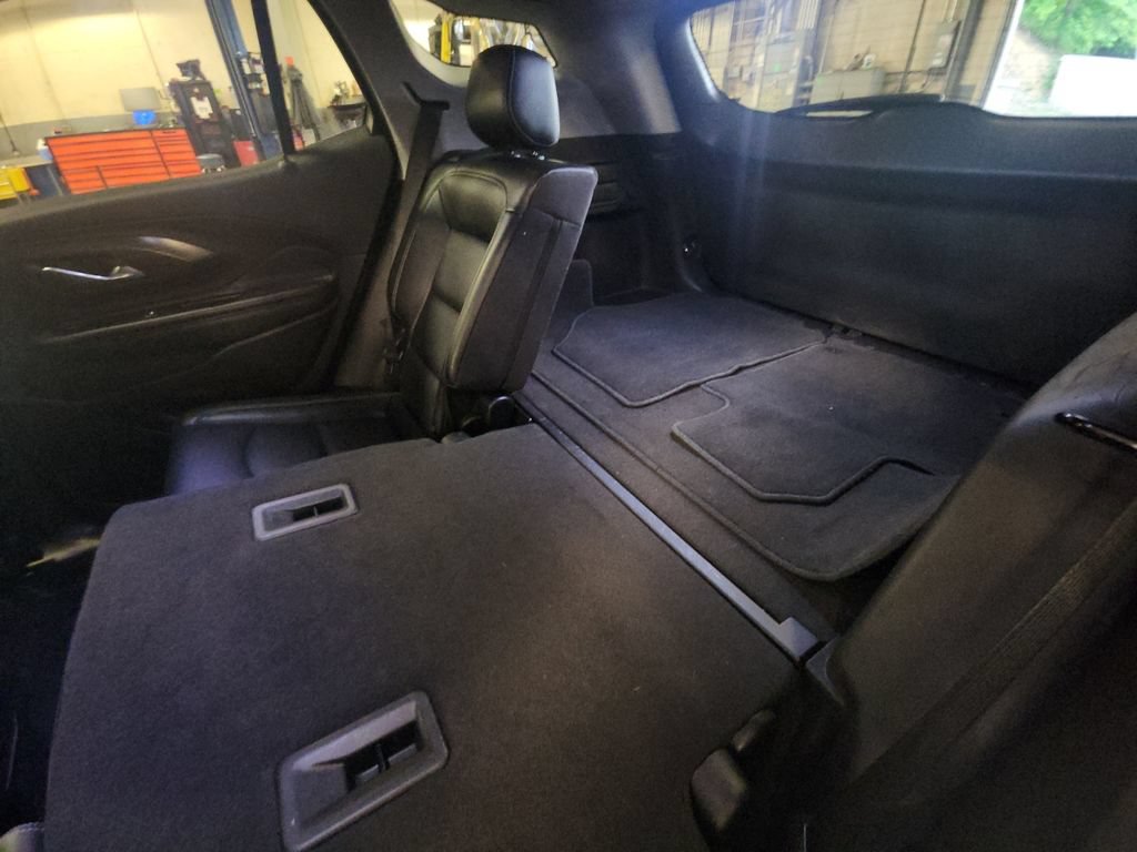 Certified 2024 GMC Terrain SLT FWD image 36