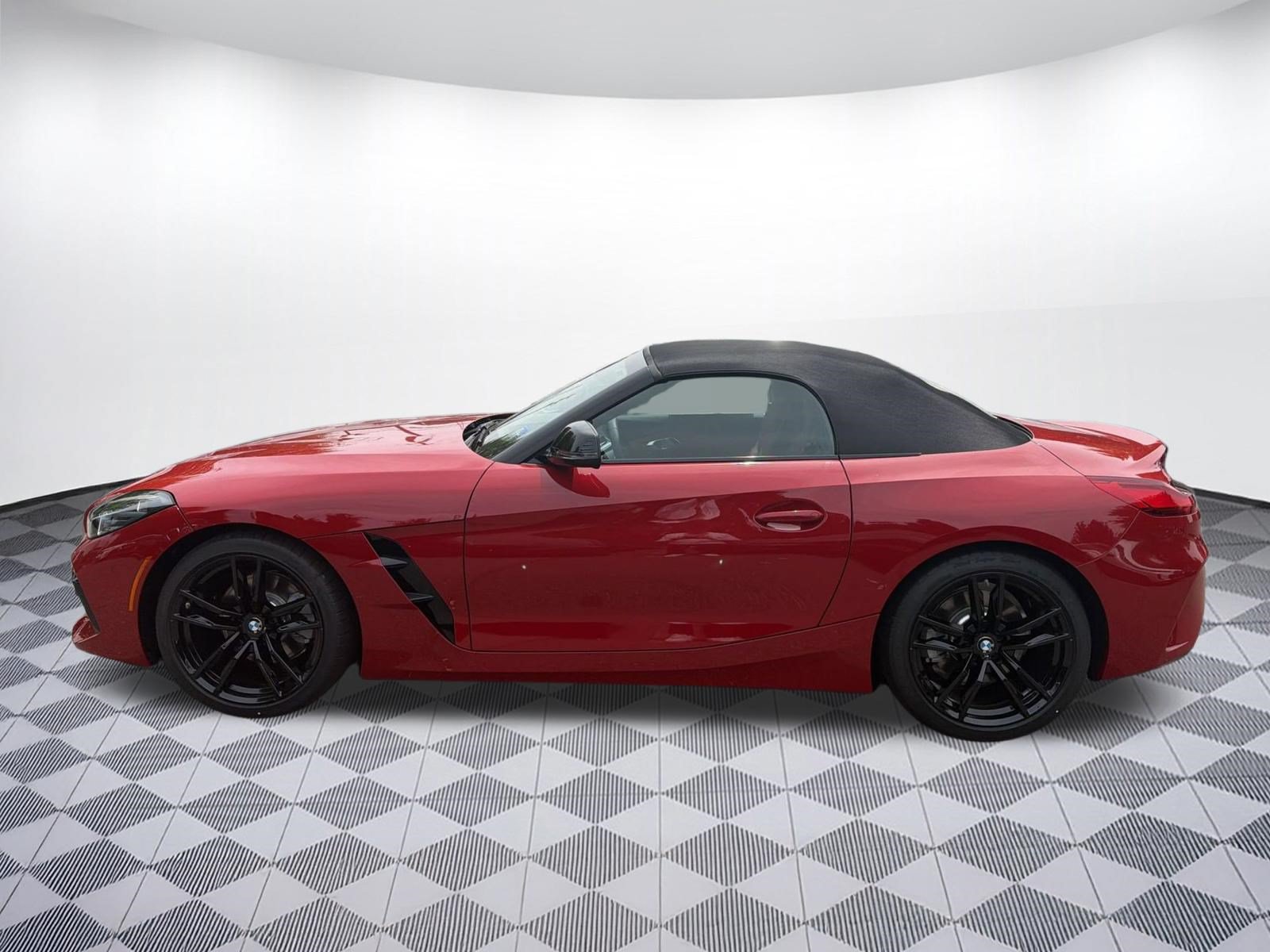 New 2026 BMW Z4 M40i w/ Premium Package RWD image 2