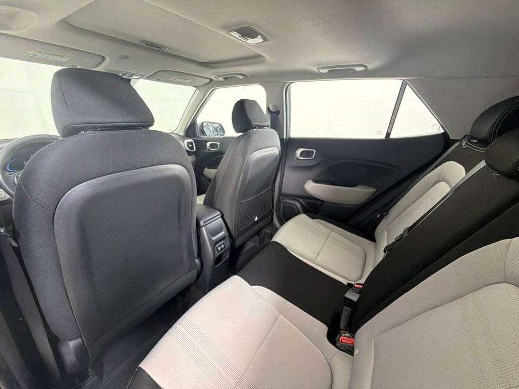 New 2026 Hyundai Venue SEL FWD image 28