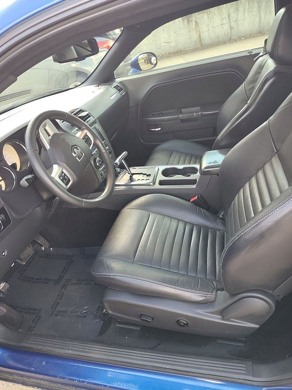 Used 2012 Dodge Challenger R/T RWD image 19