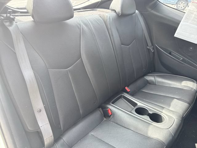 Used 2015 Hyundai Veloster Turbo FWD image 14