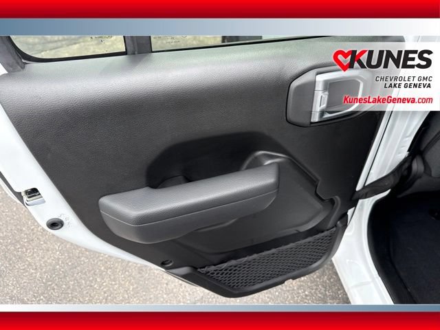 Used 2025 Jeep Wrangler Unlimited Sport AWD/4WD image 16