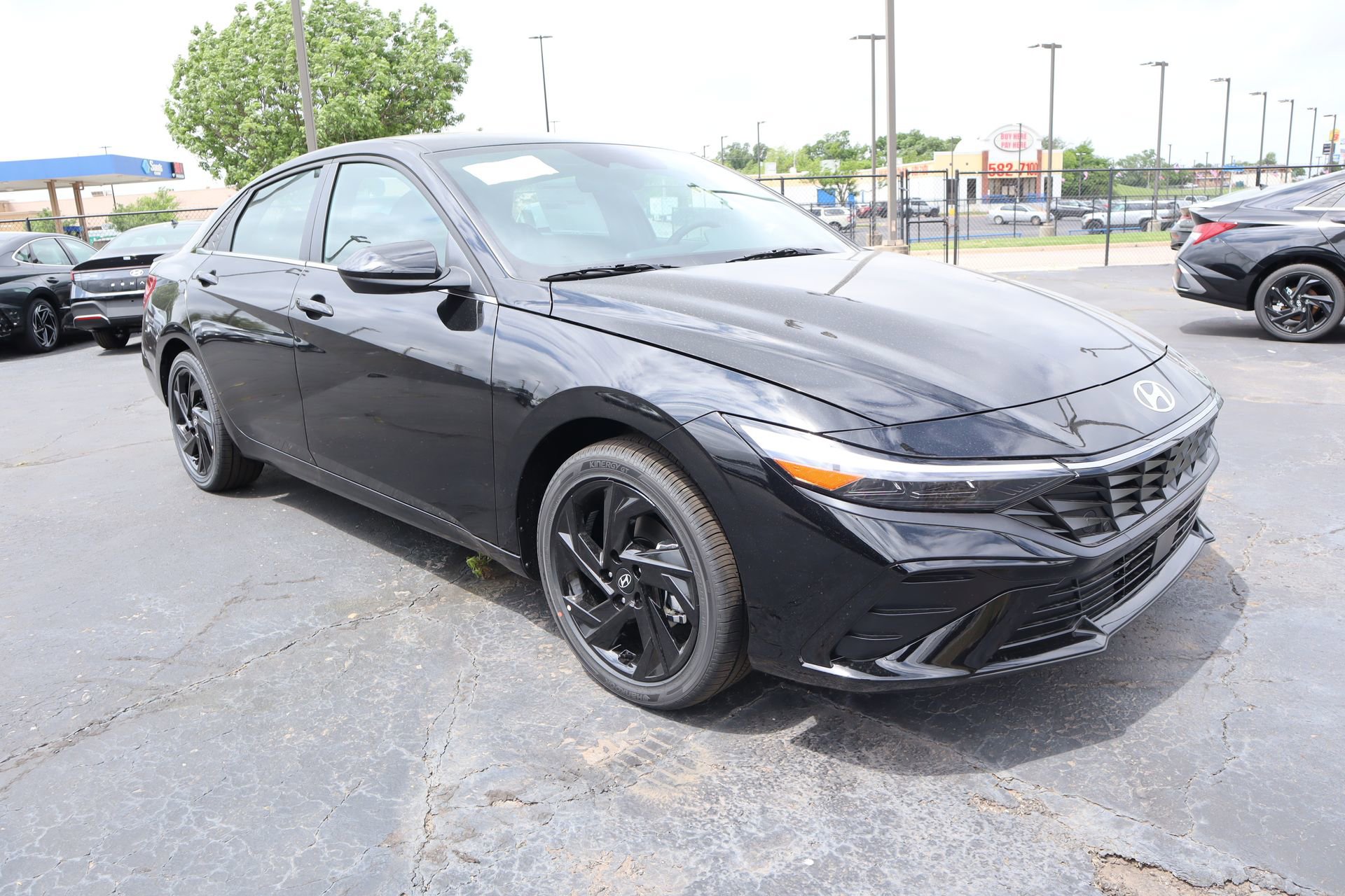 New 2026 Hyundai Elantra SEL Sport FWD image 1