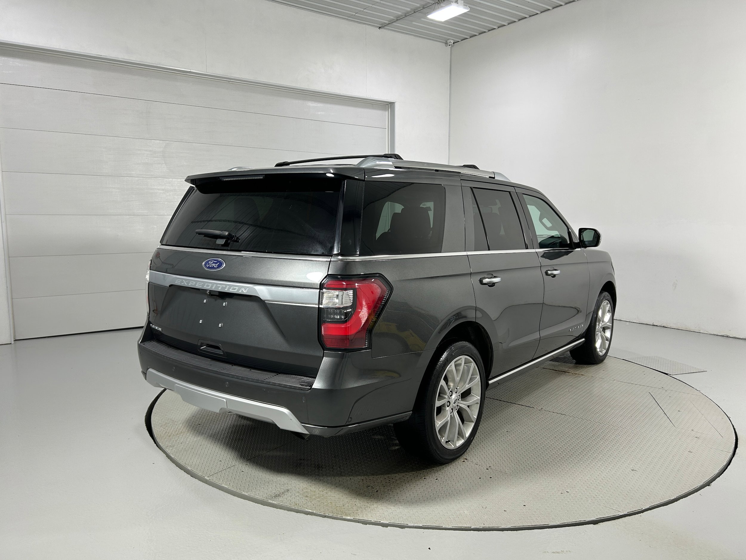 Used 2019 Ford Expedition Platinum AWD/4WD image 38