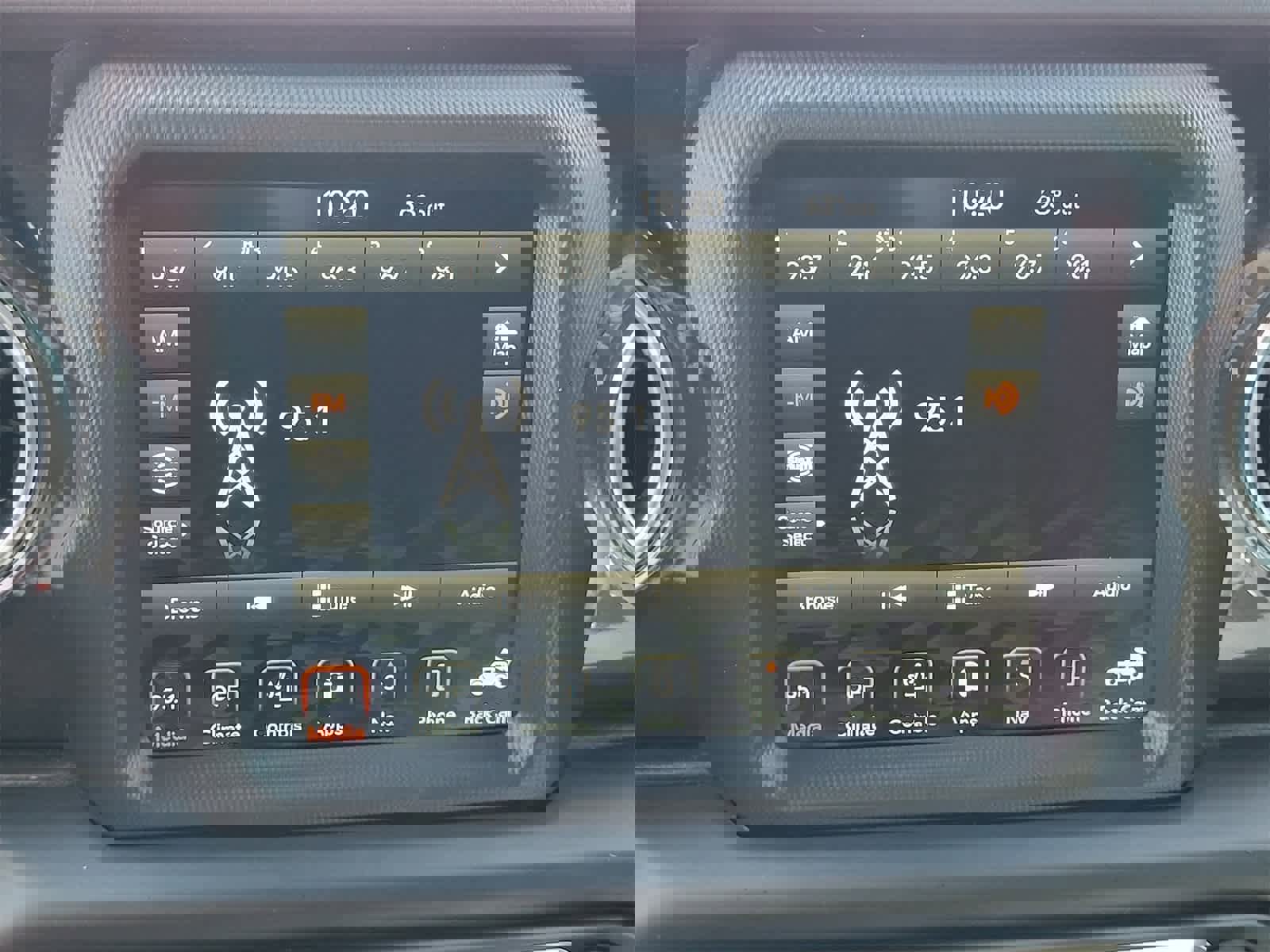 Used 2022 Jeep Wrangler Unlimited Rubicon w/ Xtreme Recon 35" Tire Package image 20