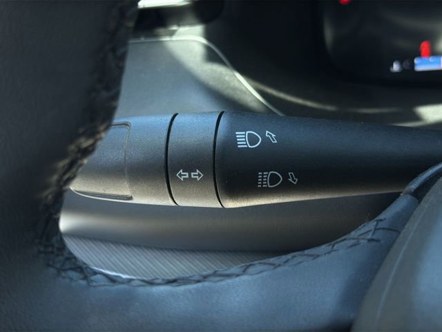 Used 2023 Jeep Compass High Altitude AWD/4WD image 29