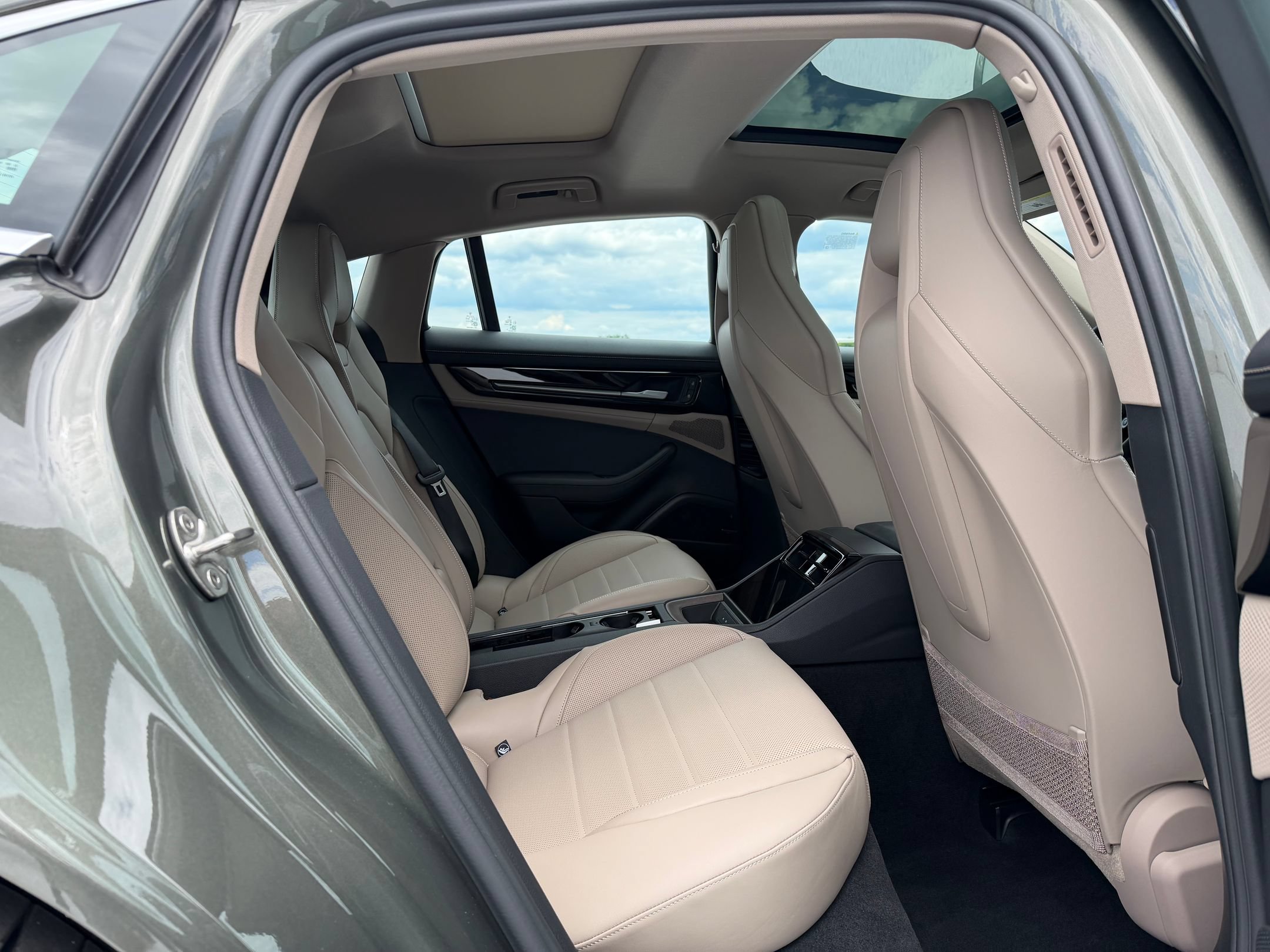 New 2026 Porsche Panamera 4 AWD/4WD image 19