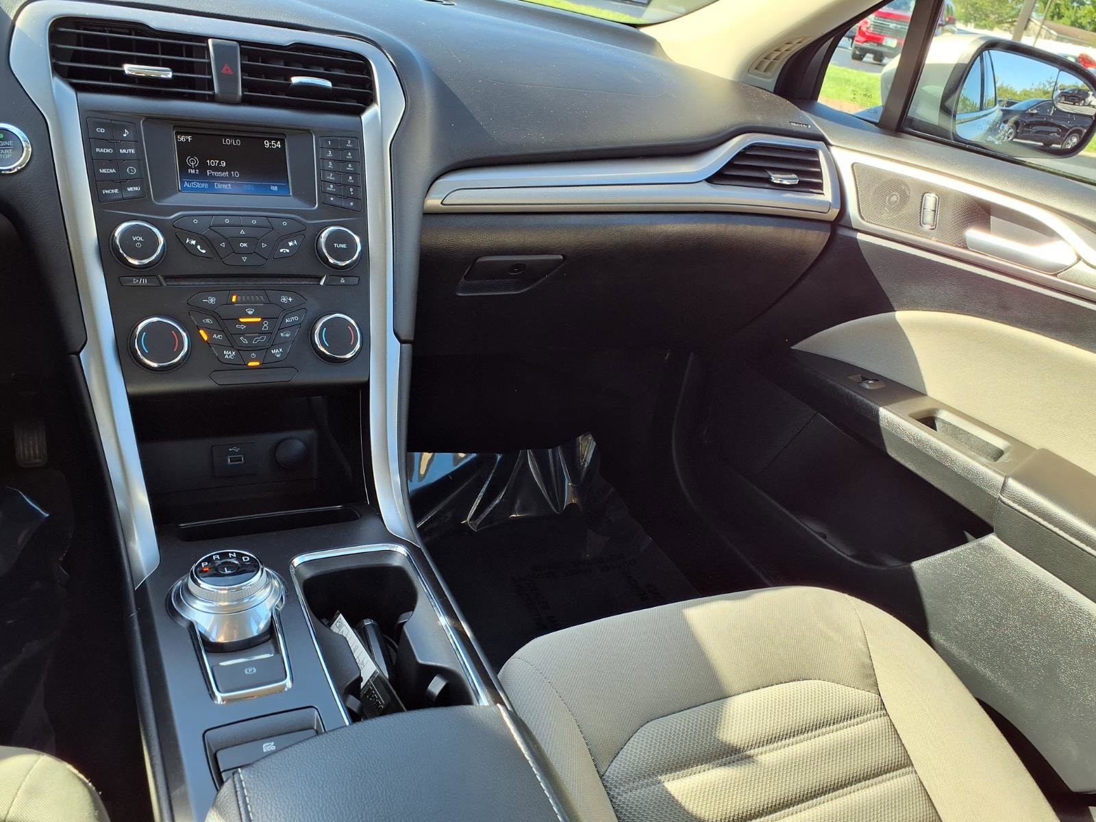 Used 2018 Ford Fusion S FWD image 4