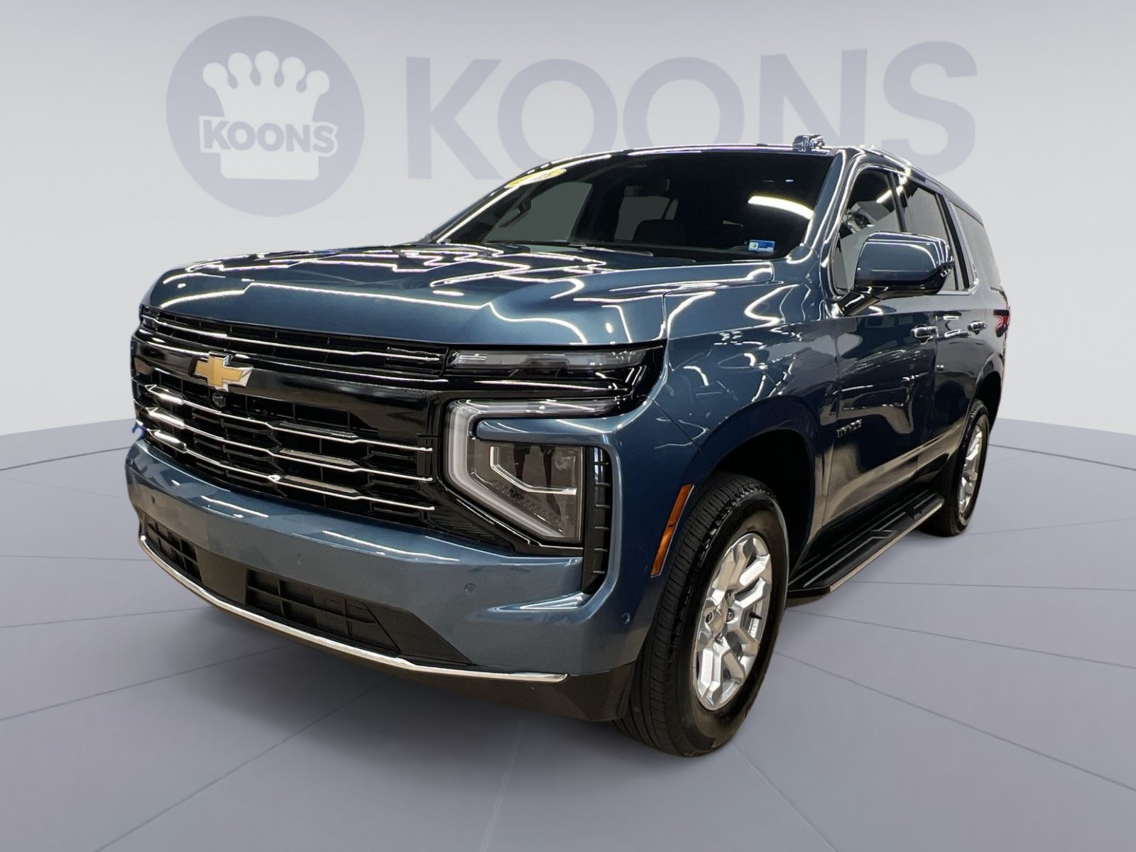 Used 2025 Chevrolet Tahoe LT AWD/4WD image 1