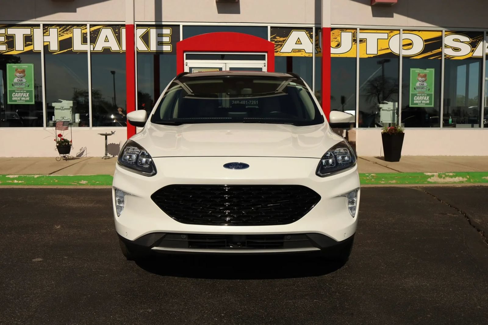 Used 2020 Ford Escape Titanium AWD/4WD image 2