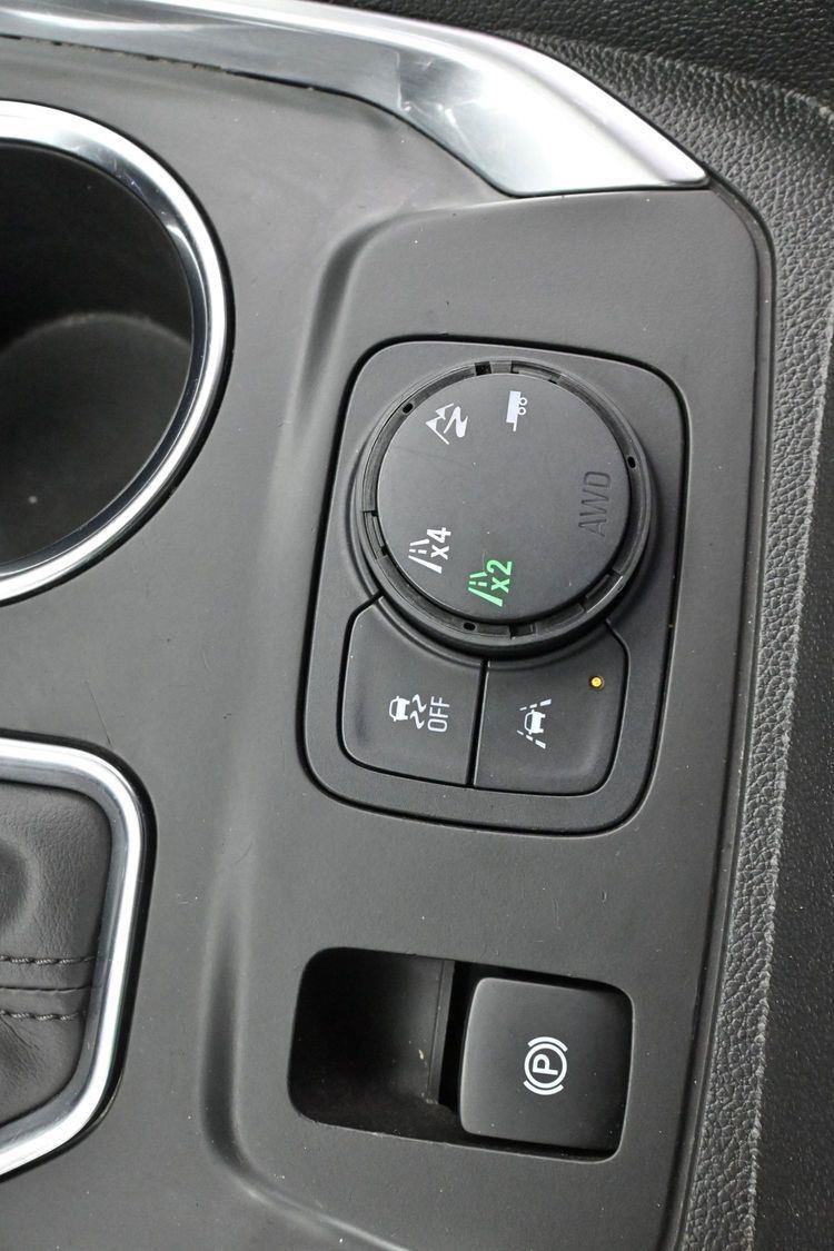 Used 2019 Chevrolet Traverse High Country w/ LPO, Floor Liner Package AWD/4WD image 29