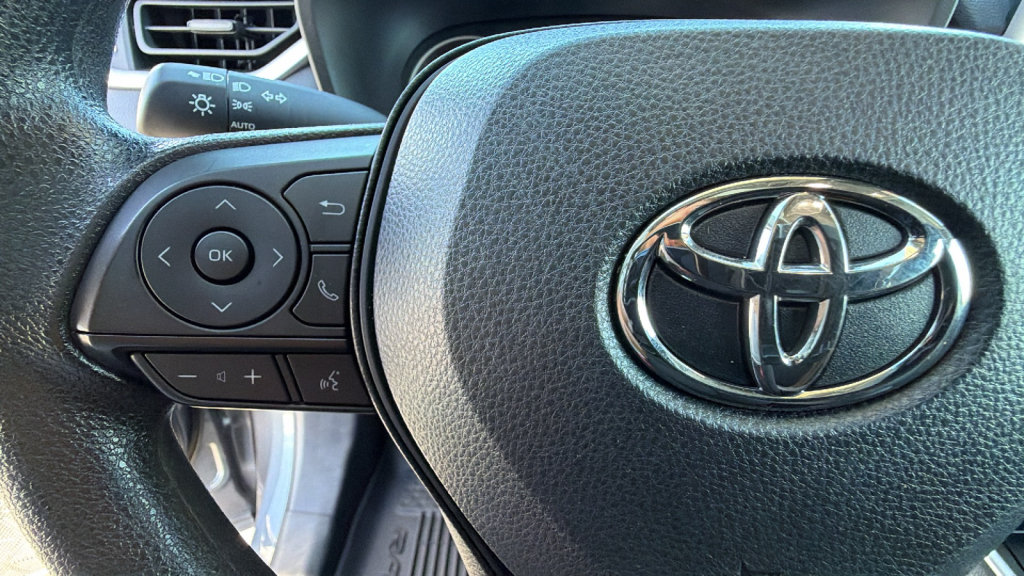 Certified 2025 Toyota RAV4 XLE AWD/4WD image 19