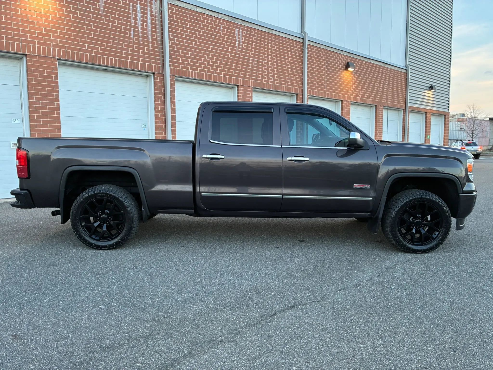 Used 2015 GMC Sierra 1500 SLE image 7