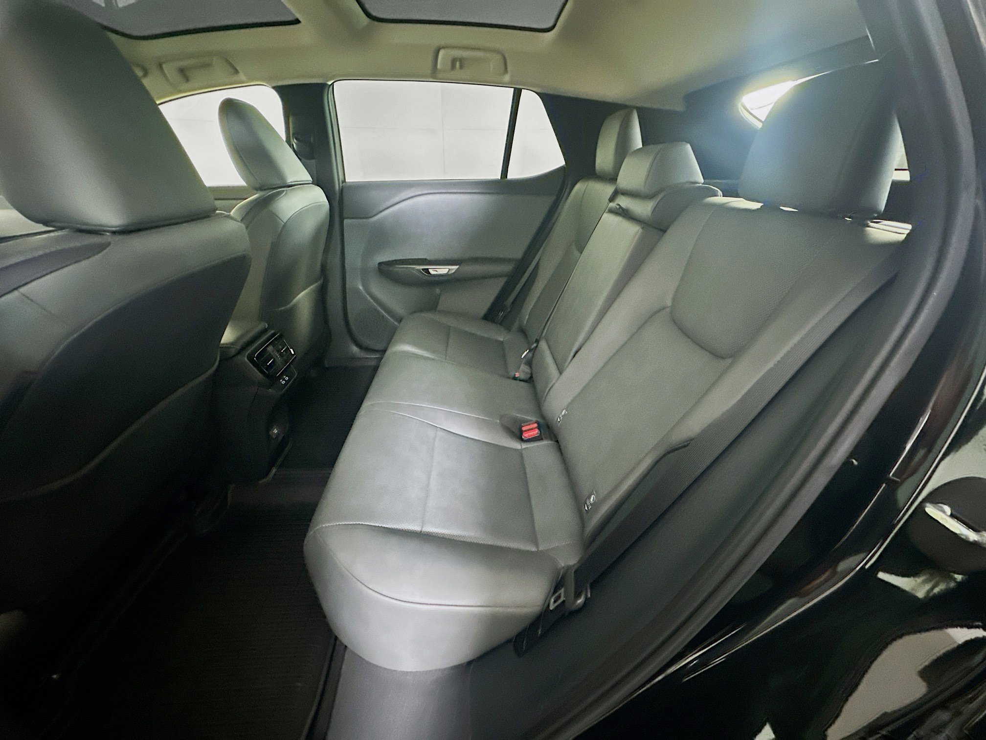 Used 2023 Lexus RZ 450e Premium w/ Technology Package image 30