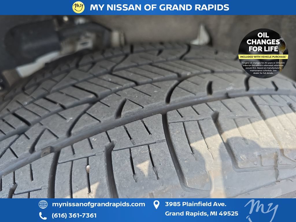 Used 2023 Nissan Rogue SL AWD/4WD image 35
