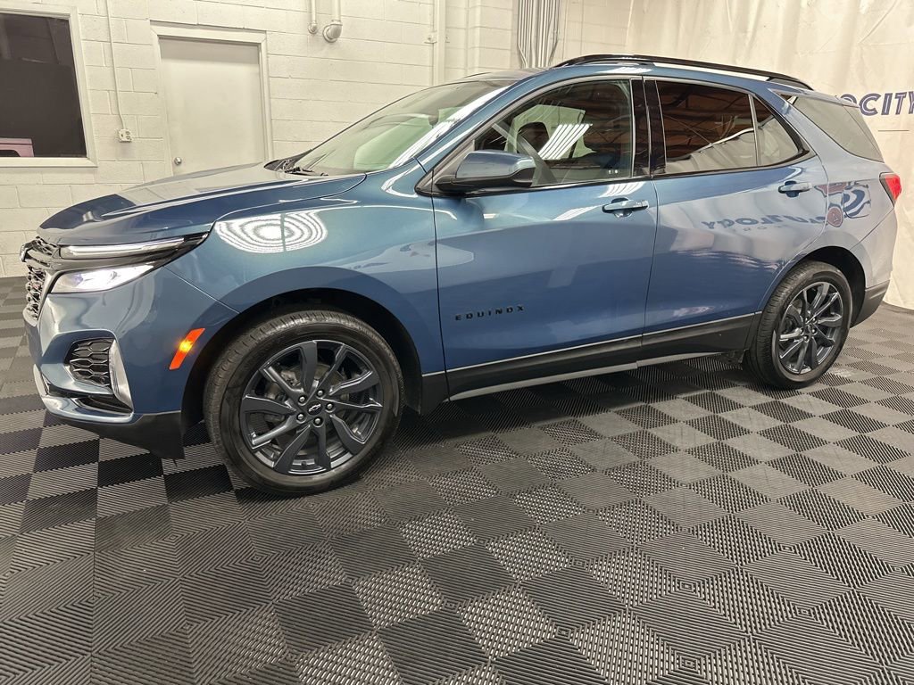 Used 2024 Chevrolet Equinox RS AWD/4WD image 5