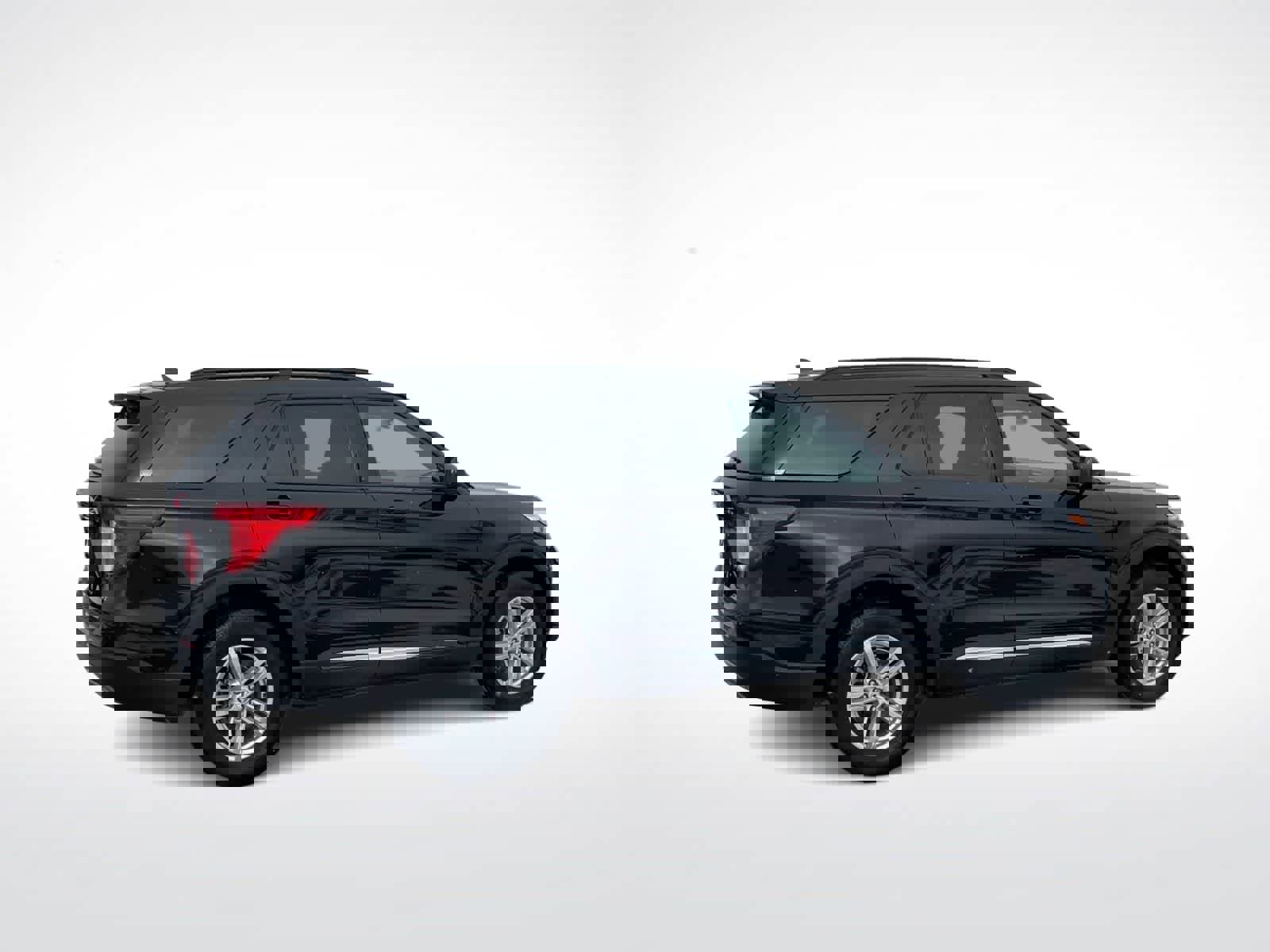 Certified 2023 Ford Explorer XLT w/ Equipment Group 202A image 9