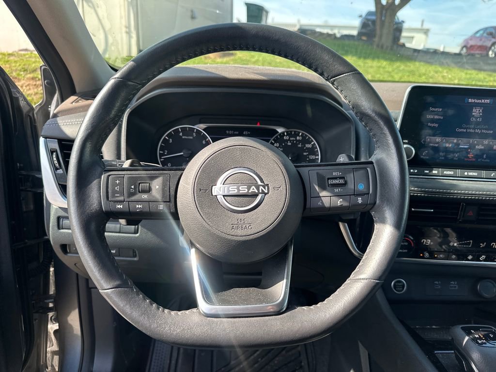 Used 2023 Nissan Rogue SV w/ SV Premium Package AWD/4WD image 42
