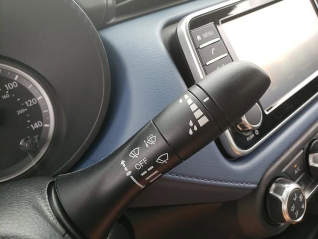 New 2025 Nissan Versa SV w/ Trunk Package image 21