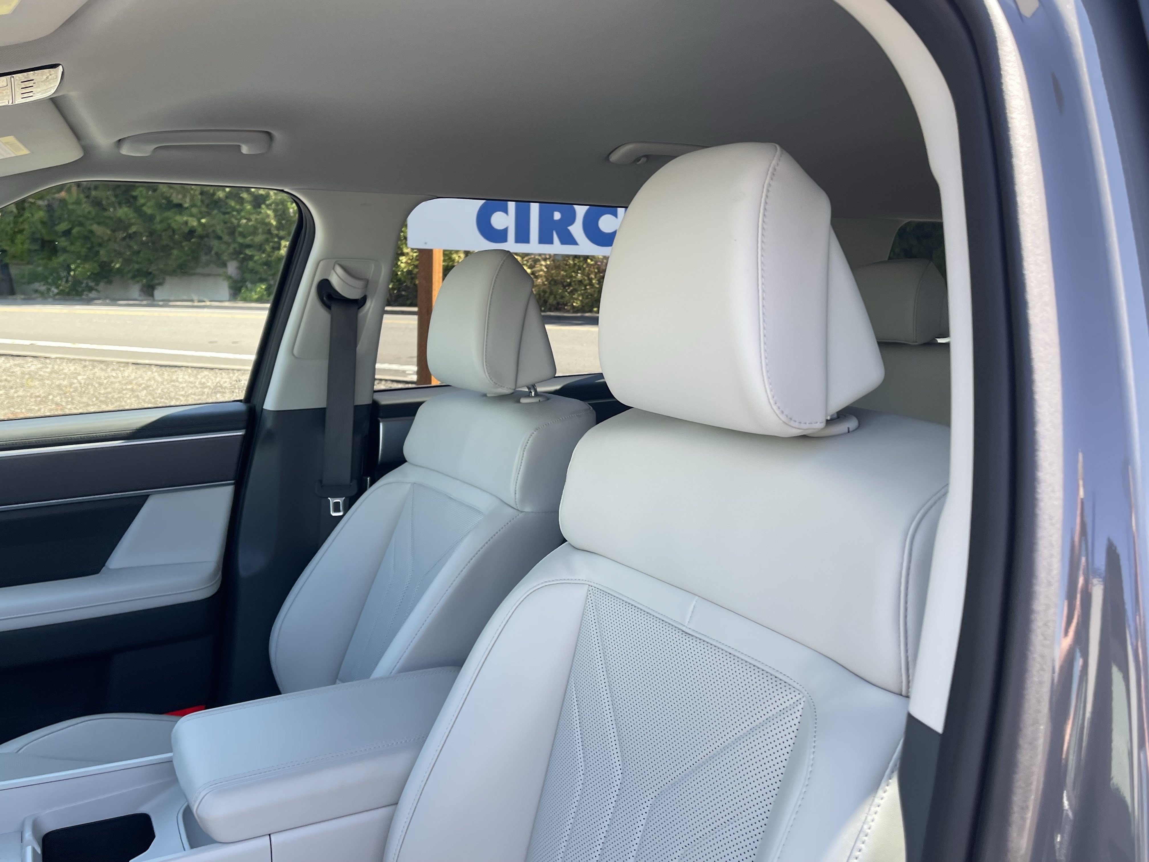 Certified 2025 Hyundai Santa Fe SEL w/ Tow & Go Package AWD/4WD image 18