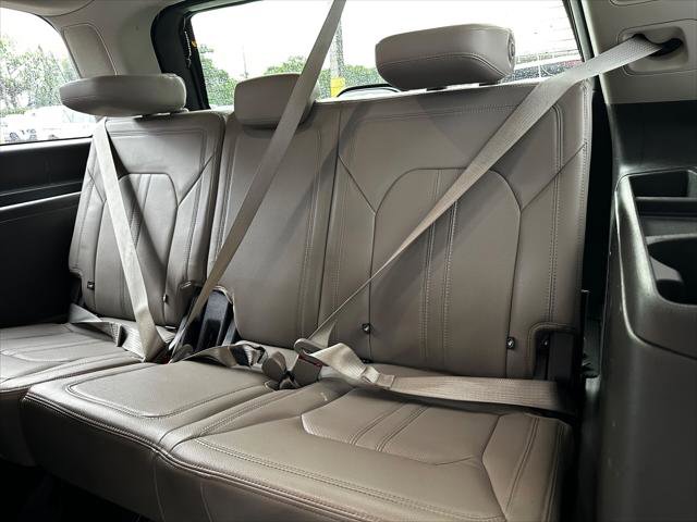 Used 2019 Ford Expedition Limited w/ Equipment Group 301A image 17