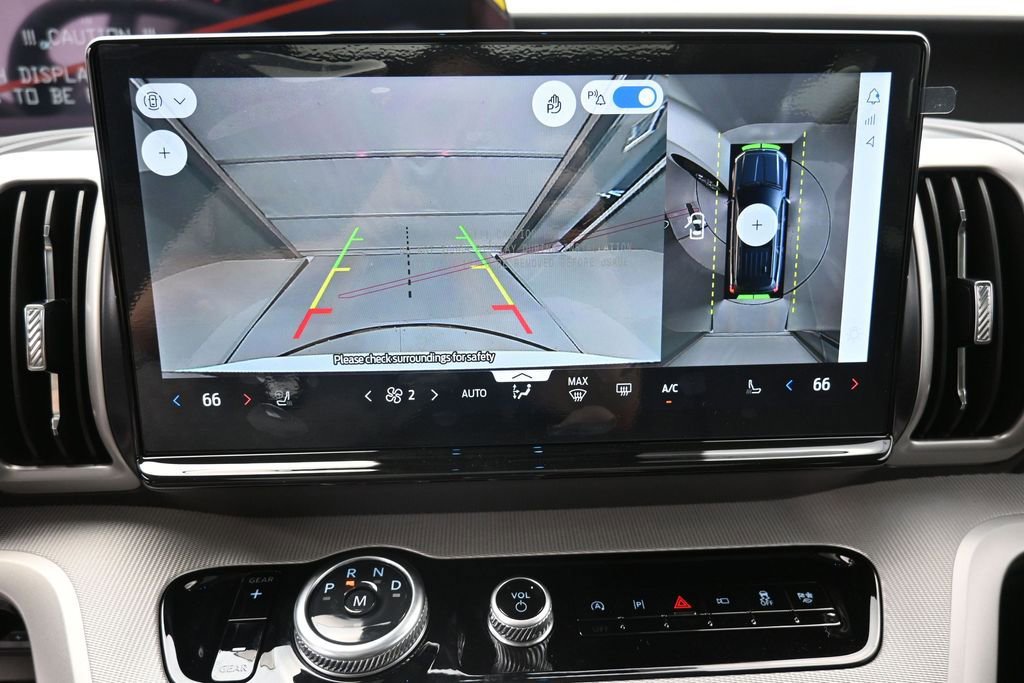 New 2026 Ford Expedition Active RWD image 9