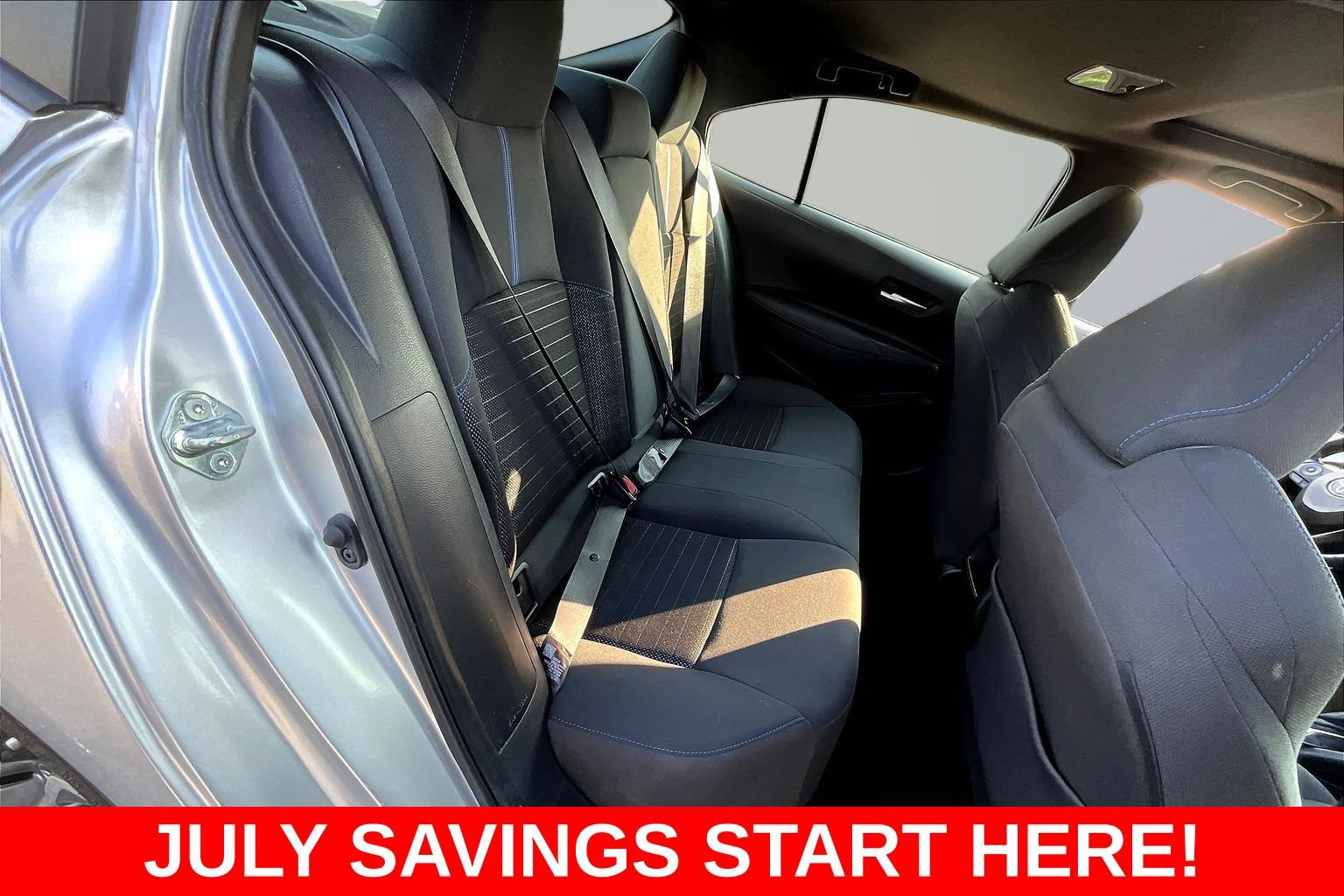 Used 2021 Toyota Corolla SE w/ SE Premium Package FWD image 27