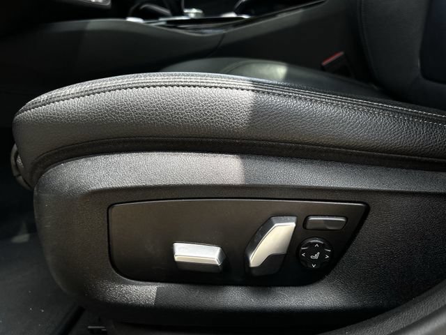 Used 2019 BMW 540i w/ M Sport Package RWD image 31