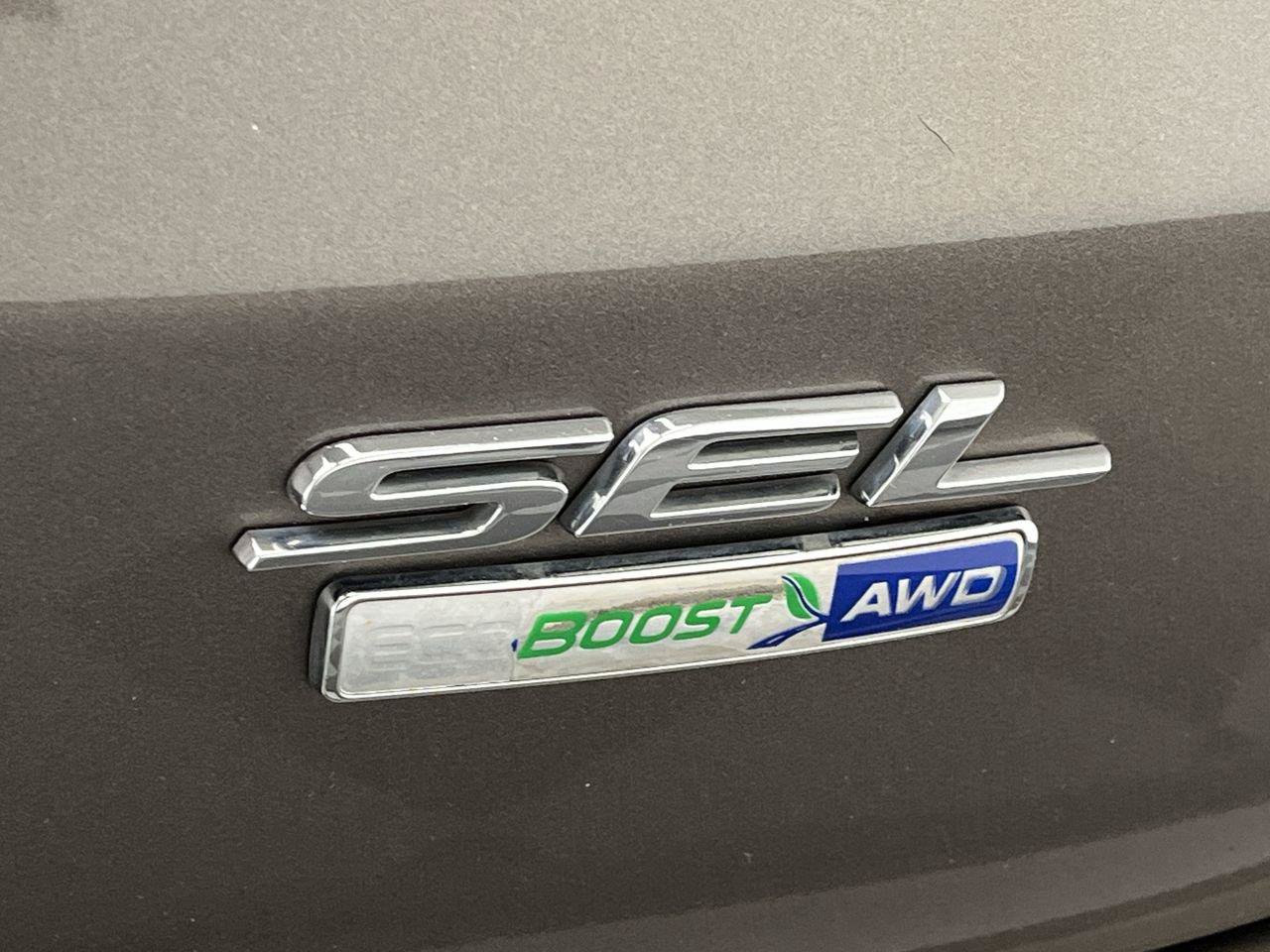 Used 2019 Ford Edge SEL w/ Equipment Group 201A AWD/4WD image 33