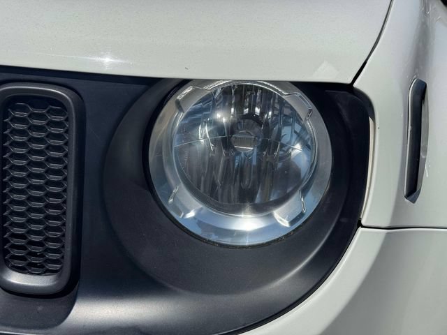 Used 2017 Jeep Renegade Trailhawk AWD/4WD image 11