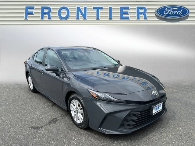 Used 2025 Toyota Camry LE FWD image 8