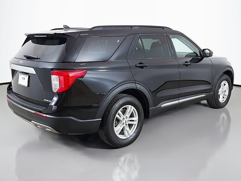 Used 2023 Ford Explorer XLT w/ Equipment Group 202A AWD/4WD image 13