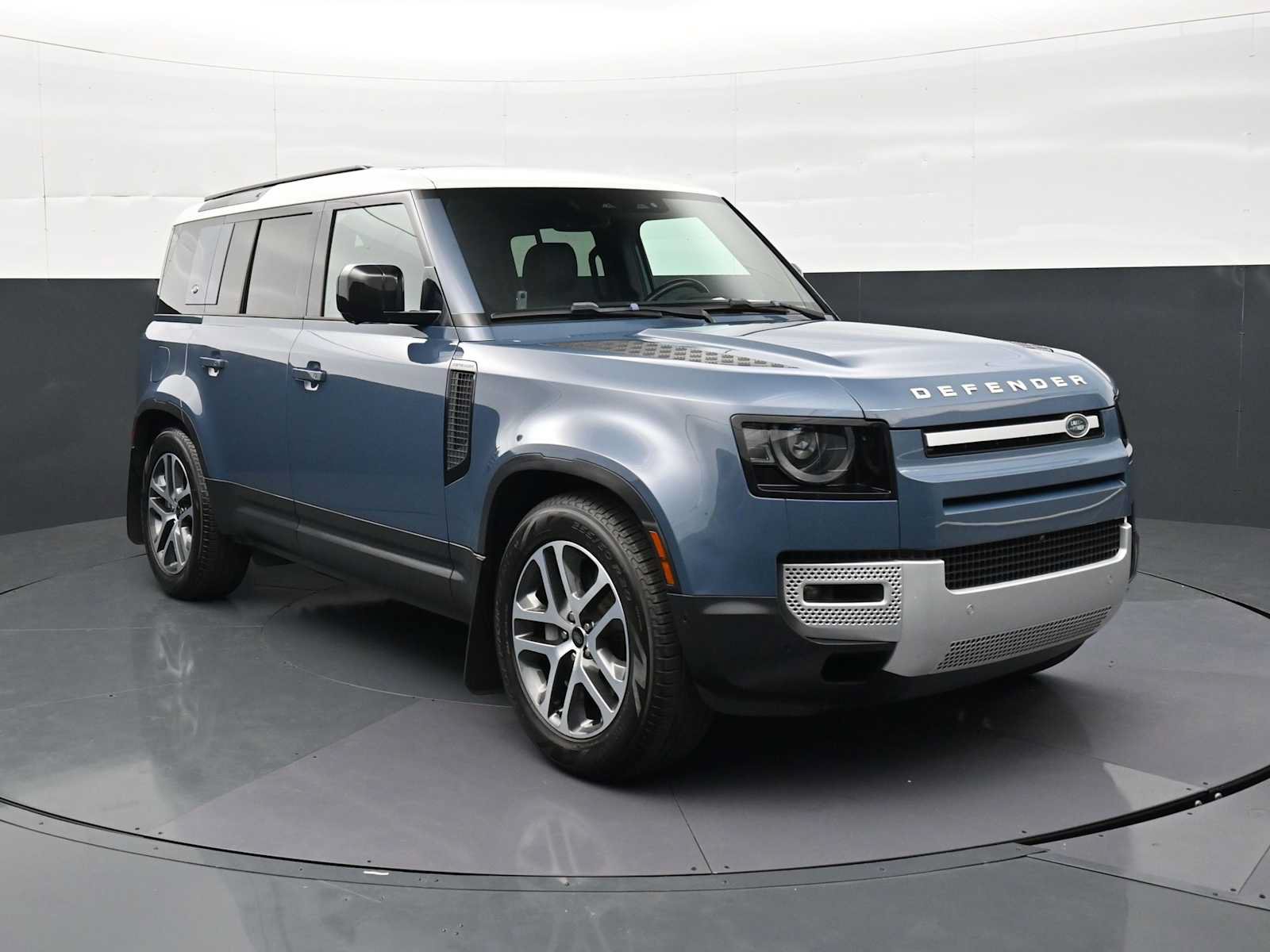 Used 2022 Land Rover Defender 110 SE AWD/4WD image 28