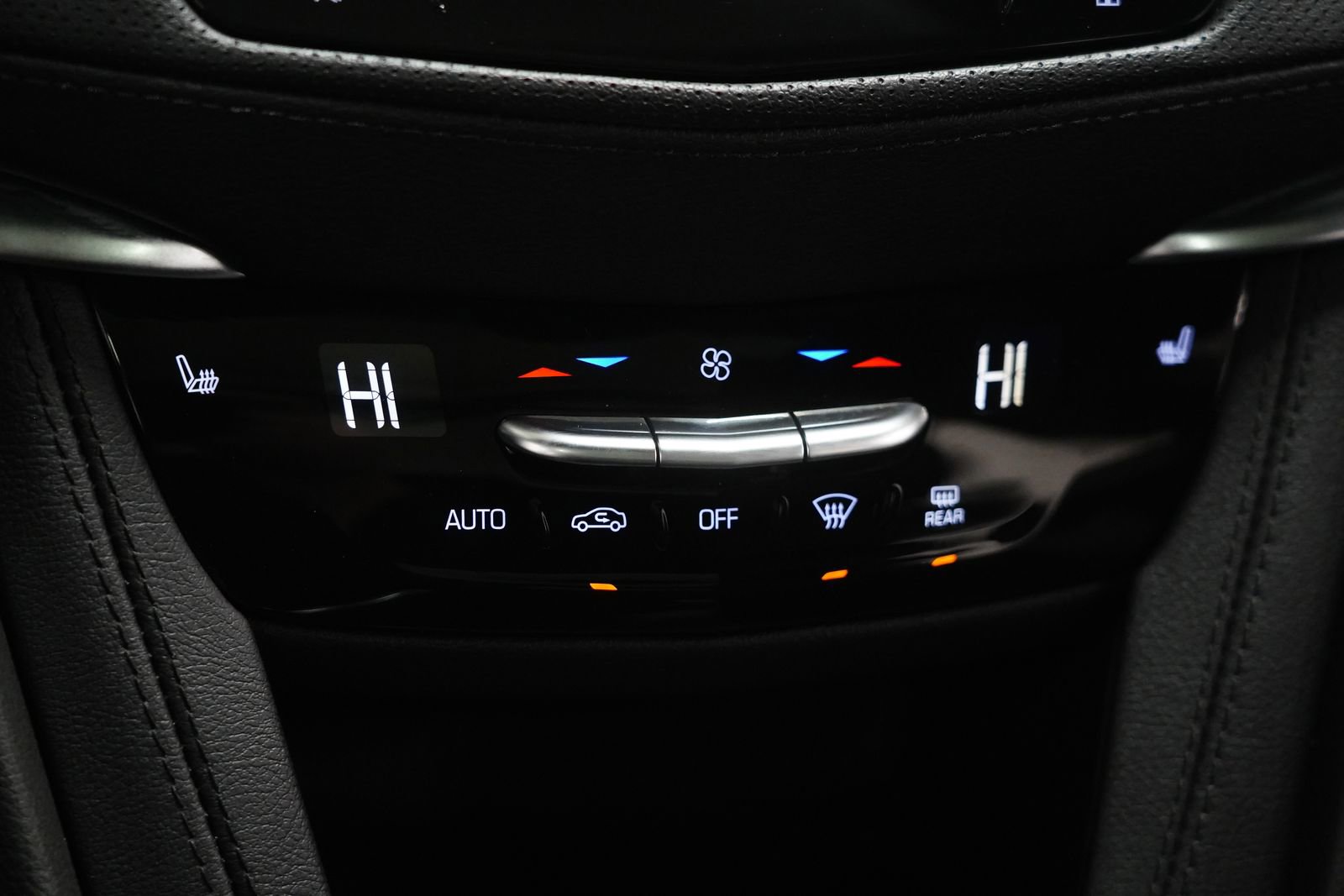 Used 2022 Cadillac XT5 Premium Luxury w/ LPO, Floor Liner Package image 27