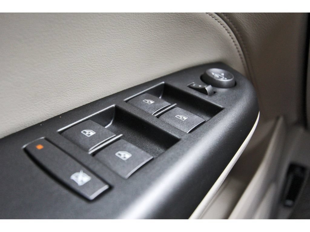 Used 2012 Cadillac SRX Luxury FWD image 20