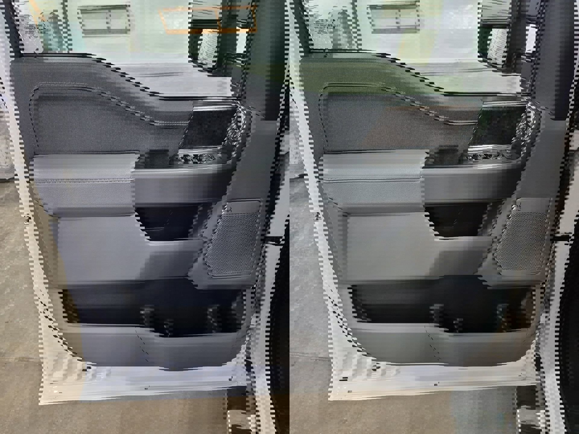 Used 2023 Ford F150 Lariat w/ Max Trailer Tow Package image 24