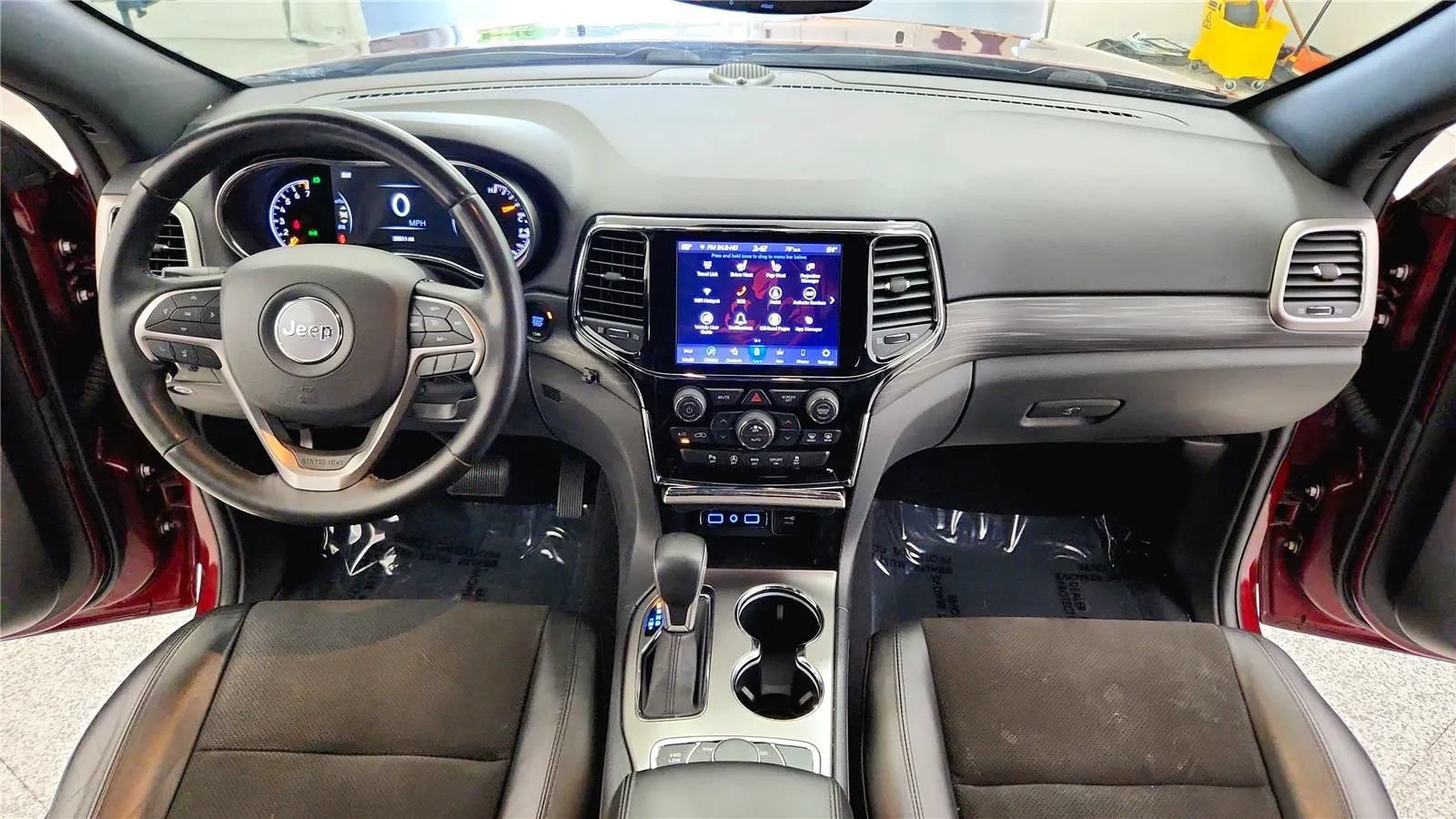 Used 2020 Jeep Grand Cherokee Laredo w/ Quick Order Package 2BN North AWD/4WD image 34