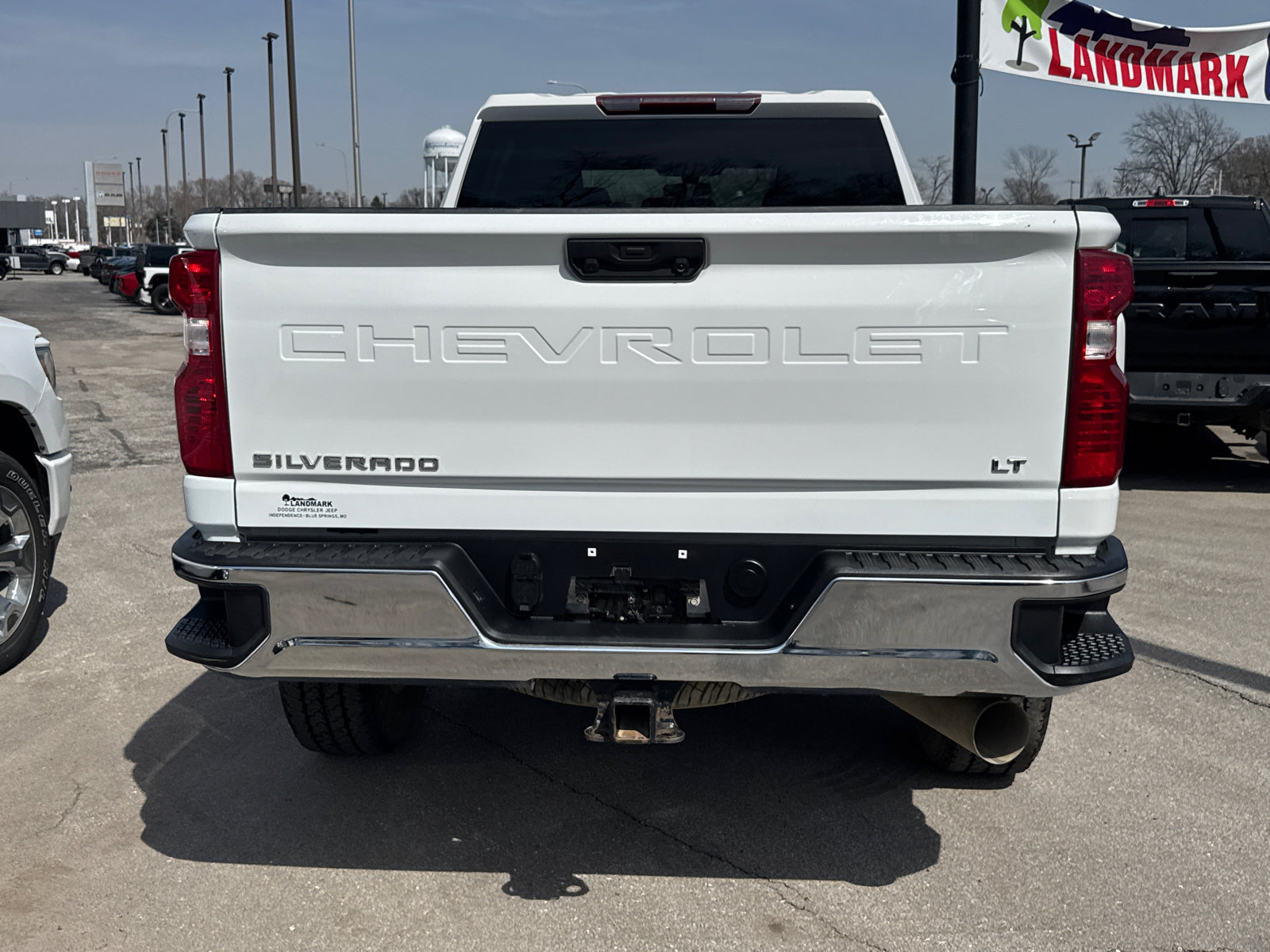 Used 2023 Chevrolet Silverado 2500 LT w/ Convenience Package AWD/4WD image 5