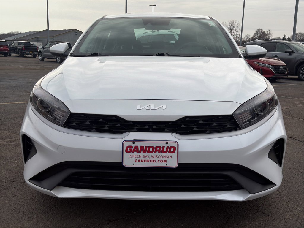 Used 2024 Kia Forte LXS image 3