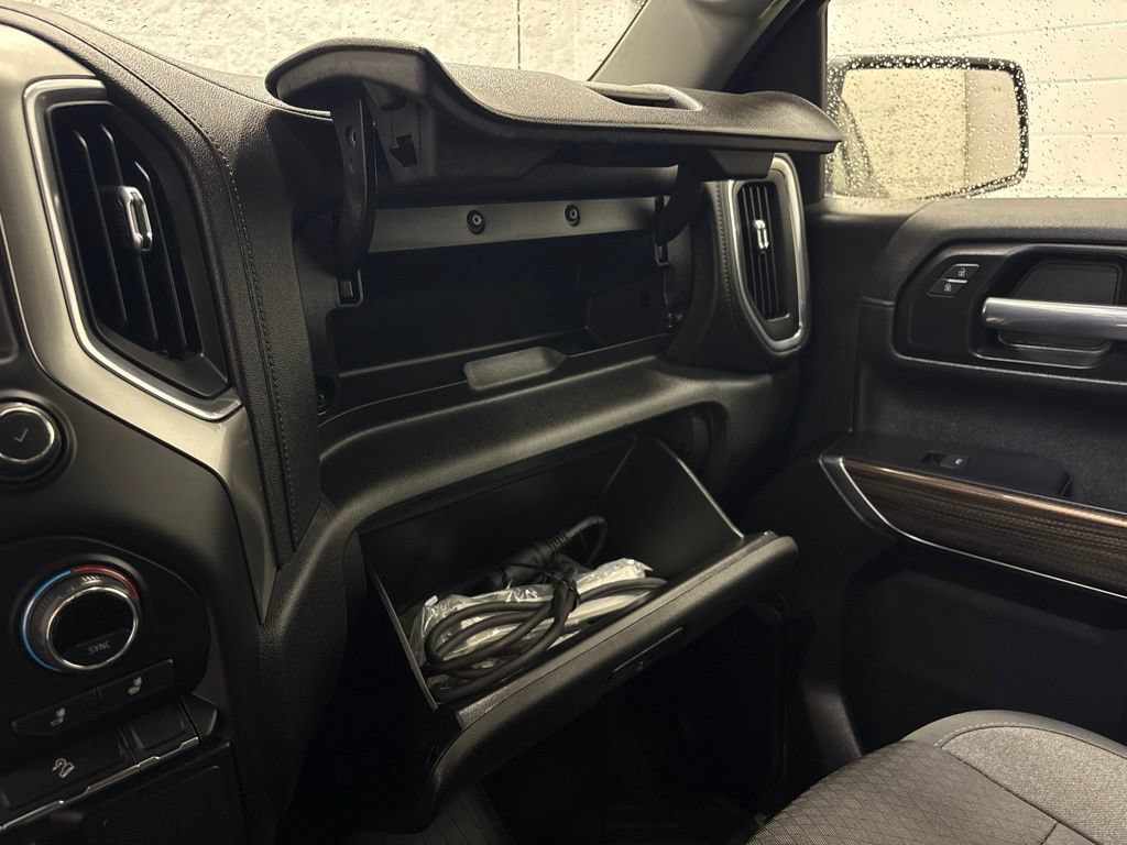 Used 2021 Chevrolet Silverado 1500 LT AWD/4WD image 28