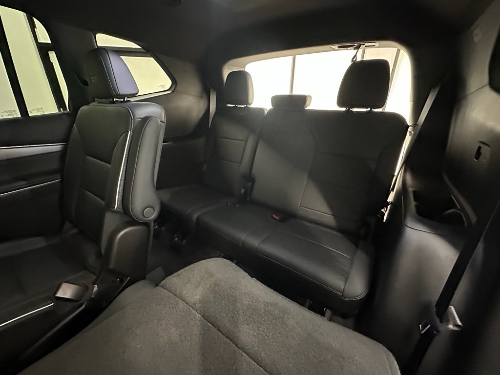 Certified 2025 Buick Enclave Sport Touring image 24